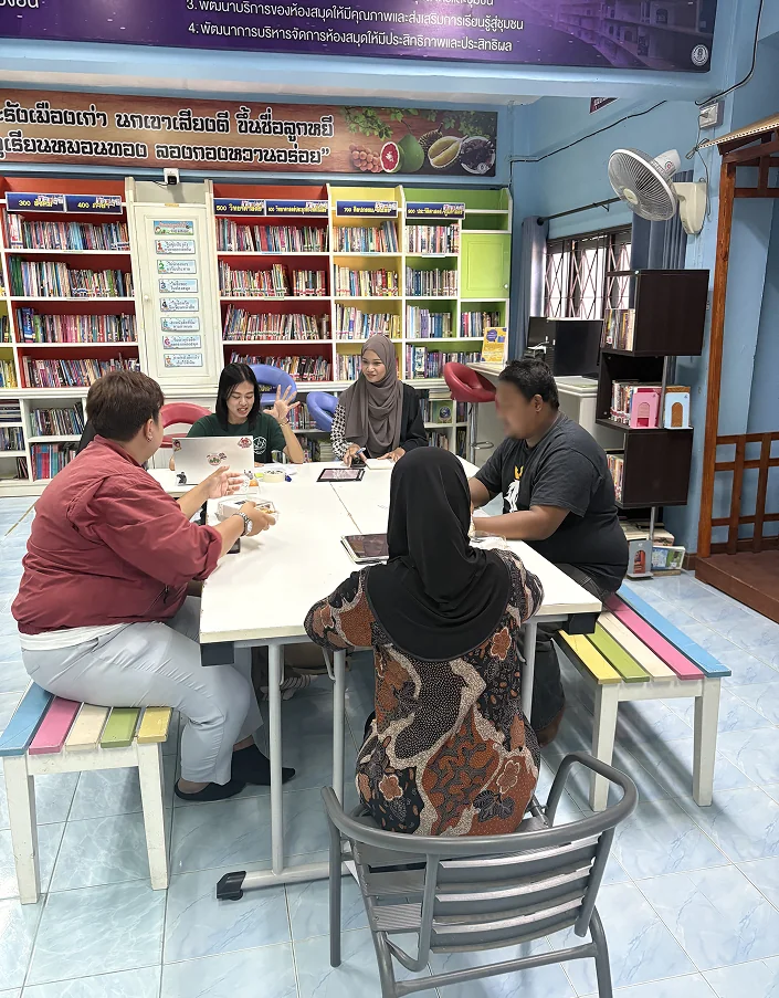 Youth Health Champions in a focus group discussion at a library in Yarang DLEC