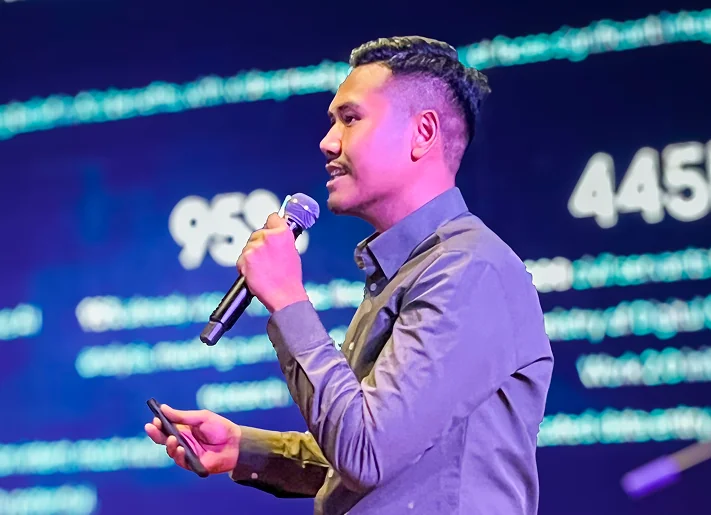 A speaker presenting at the Malaysia AI session